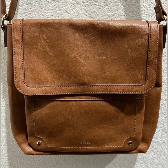Relic Medium Size Flap Crossbody Purse Camel Brown Color NWOT - Picture 1 of 12